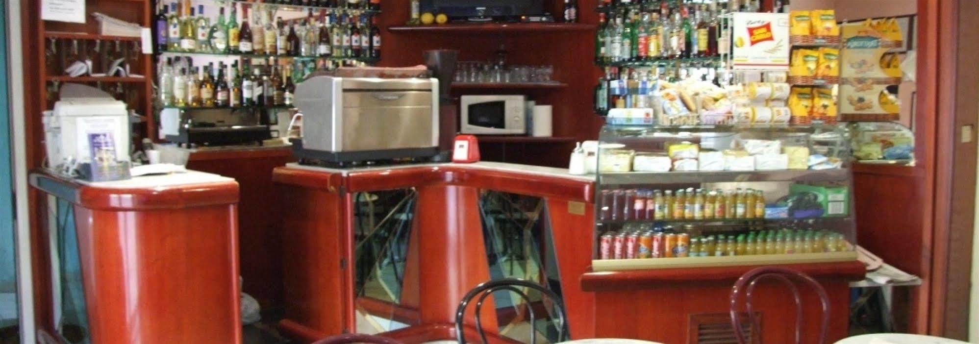 Hotel Terranova Pisa Bagian luar foto